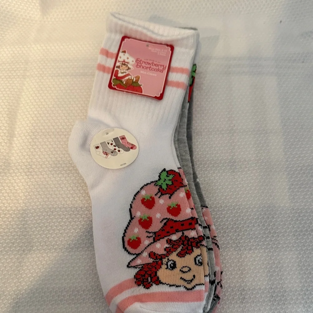 Strawberry Shortcake Women 5 Pack Mid Crew Socks Shoe Size 4-10 Pink White Grey